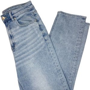 AE Mom Straight Jeans Size 8